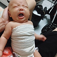 带小孩真的是折磨死人啊……