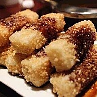 自制经期解馋零食，红糖糍粑零失败！ 小仙女们是不是和我一样每次经期来的时侯特别馋，又特别容易饿...