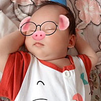 我的小棉袄24天了！总是喜欢歪着睡！