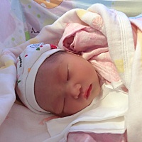 来接女宝宝了 19号卸货了 本来准备8.1号刨的 19号早上七点突然肚子痛 肚子硬的戳不动 十分钟后第二...
