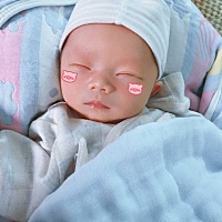 报喜啦！顺产男宝一枚，各位囤货的孕妈们，吸奶器一定要电动的