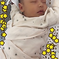 我宝贝儿子今天满月啦！ 发射爱心💗biubiubiu~