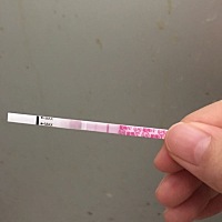 (转载)排卵期体温是会升高吗？这两天怕热的要死，然后用金秀儿排卵试纸一侧，好像是双杠，然后这个天气...