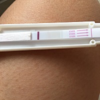 这是神马情况 第二杠线是歪的 这到底是有还是没有？