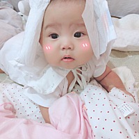 一轉眼四個月零兩天😘很久翻開軟件，發個評論顯示被舉報～～～我服🙂 一轉眼四個月零兩天😘很久翻...
