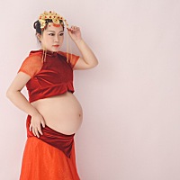 孕期肚子是这样的，很多宝妈都猜对了，生了个女宝，终于儿女双全了！