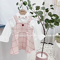 有爱给闺女打扮的吗？  看见漂亮的衣服就心动啊💗