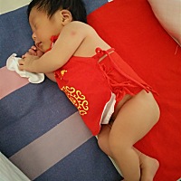 自己的娃再丑看着也是帅帅哒。😘😘😘 爱你呦么么哒