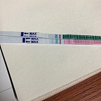 7.23打了绒促，今早测有点灰印，是没代谢完还是有希望呢？分两个杯子测的