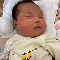 请问有知道这是怎么回事的吗？？怎么一片一片的红呢