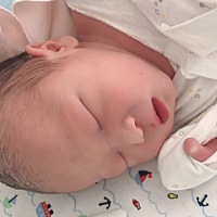 8月2日凌晨3点30分剖腹产乔治一枚6斤6两，剖腹产过后真疼，再也不想要二胎了！