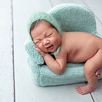 从出生到现在儿子一直很乖顺，明天我们就满月啦，妈妈爱你。^-^