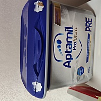 哪些宝妈在吃这个牌子的奶粉？结块挂壁很严重，图片上是兑了一勺就这样，不知道是不是买到假货了？有直...