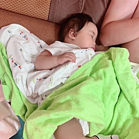 婆婆属于女强人的类型，每天工作完回家帮我带宝宝，然后再帮我们洗衣服，昨天我去下楼洗澡看见婆婆...