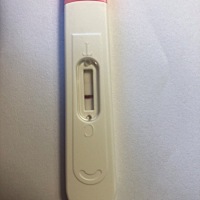 大家能看到印么？老公说是对照线。失望