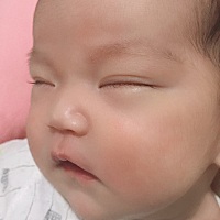 熬过了孕早期吐黄疸水、熬过了孕晚期耻骨疼、熬过了二胎剖腹产的刀口疼、熬过了喂奶奶头被吸流血、现在...