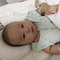 三个月的宝宝头大脸胖导致脖子好短几乎没有，这正常吗？以后会不会脖子很短？😥