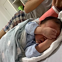 不知道黄疸高不高，老婆婆买了药给他吃，请问需要吃黄疸药吗？