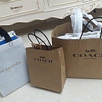 晒晒七夕礼物，今年七夕收获多，老公这是使劲捯饬我呀，二胎了，他很忙，没时间陪我，这是弥补呢。