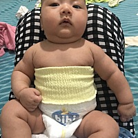 出生时5.9斤，现在55天体重11斤，这样的速度可以吗？因为刚开始一个月是混合喂养，后边纯母乳，总觉得母...