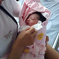 8.8号剖腹产男宝一枚，八斤八两