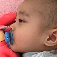 求鉴定宝宝会变双眼皮吗？宝爸双眼皮、宝妈单眼皮，宝宝会变吗？