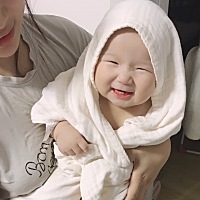 好快呀，一转眼8个月了，乖宝宝妈妈爱你呦