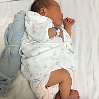 太可爱了 小胳膊小腿的🤔 妈妈的小棉袄❤️