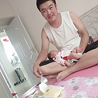 8月3号凌晨4点40每10分钟宫缩一次，到附近医院检查开一指，中午12点办好住院手续，6点最疼，8点40我...