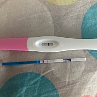 亲们帮忙看看这是怀孕了吗？验血能查出来吗？