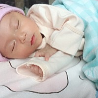 妈妈的小棉袄，愿你今生健康、快乐、幸福的成长！