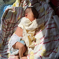 宝宝今天四个月了，出生，满月，百天，今天四个月了