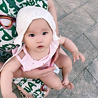 母乳八个月了，上班两个多月，奶水突然少了好多，七个小时都不涨奶，一次只能吸三百，有点慌😔