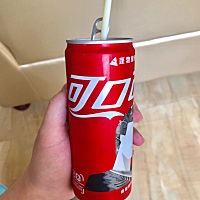 坐月子第22天 宝宝没喝奶👶🏻 🤣喝了一罐冰可乐 这感觉太舒服了