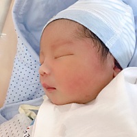 昨天保温箱出来了，见到你真的好开心🥳。