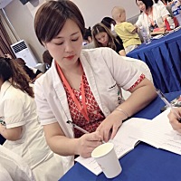 从06年毕业到打工，结婚生子，我感觉就没自信过，现在才找到自己想要的生活方式