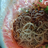 终于还是没忍住，吃了个粉，还想吃烧烤，米线，酸辣粉，，，，，，，，有整个孕期不忌口的？