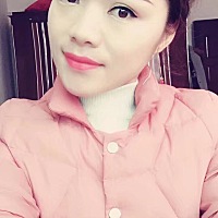 越大越不知道像谁了……感觉跟生下来时不一样了