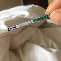 大家能看到两条吗？最后一次大姨妈21号，排卵是6号，我是6号早上同房了一次，这次一定要成功🙏🏻�...