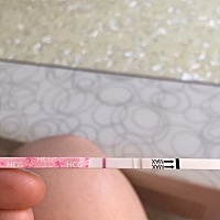 7月22号来，5，6同房，测的白板，现在胸涨，左侧小腹隐疼。诶，都快没信心了。中午吃了叶酸