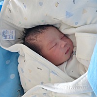 39 2成功卸货了，6.08小哥哥一枚，经历了生不如死的宫缩，痛了三天五夜，感谢宝宝，余生全是你