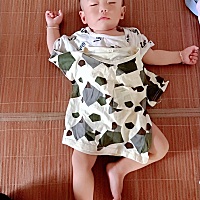 你们都给宝宝吃什么啊，我真的都快受不了了，儿子瘦啊，而且肋骨有的外翻！宝宝是头胎，不知道影响健康...