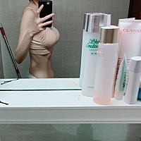 生完十五天，骨瘦如柴的老母亲。请问肚子上肉松了怎么修复？ 收腹