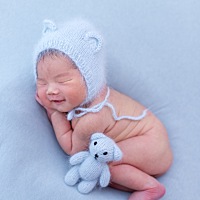 宝宝14号出生了，现在觉得剖腹产手术不是很受罪，相比之下现在面临的母乳喂养，真的好难，每两个小时就...