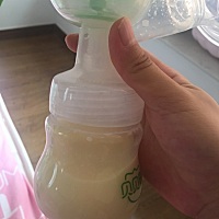 不容易啊，之前为了追奶，老公中午都会趁着休息时间回来给我煲各种汤，因为知道我吃不惯婆婆做的，但喝...