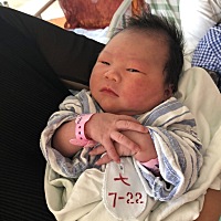 8月21日5.15分我的小猪宝出生啦，7.2斤男宝哦，要男宝宝的过来接好运啦🤣🤣