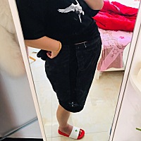 母乳瓶喂瘦了43斤  整个孕期胖了46斤  儿子也特别好带  不哭不闹醒了自己玩 饿了也不急 乖乖的等奶喝  4...