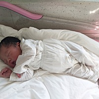 在8月12号和我的小公举见面了、很奇怪、和宝贝有心灵感应、在11号的下午我把待产包和各种资料准备好、凌...