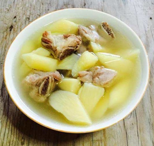 茭白炖排骨汤