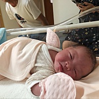 宝宝出生了，二胎，39周+6天，6斤8，顺产无侧切无撕裂，总算轻松了